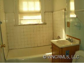 131 Holly Tree Cir - Photo 8