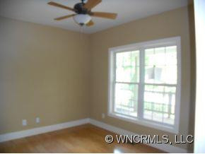 275 Newberry Dr - Photo 4