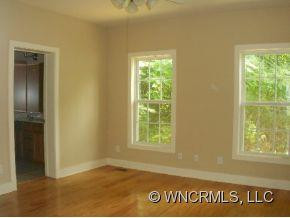 275 Newberry Dr - Photo 5