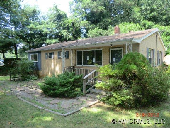 25 Royal Pines Drive