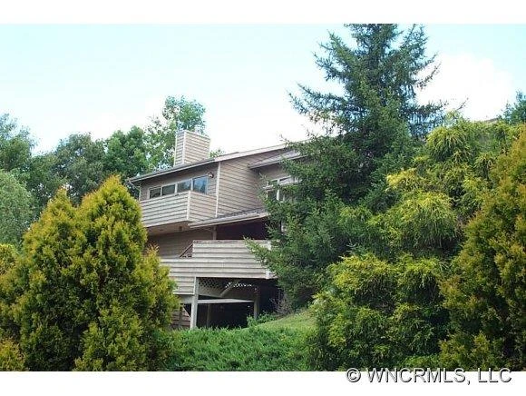 140 Crabapple Ln