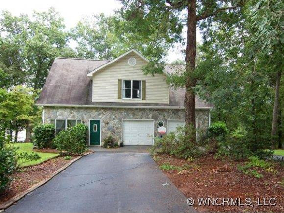 165 DOGWOOD COURT