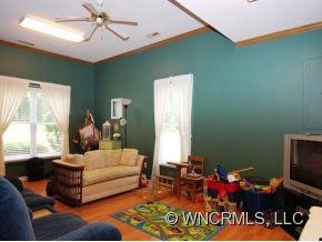 165 DOGWOOD COURT - Photo 17