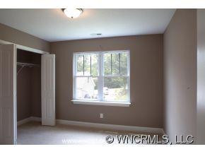 22 Ravenmont - Photo 16