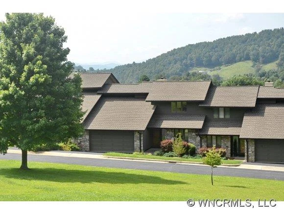 36 La Vista Drive