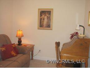 15 Manderley Way - Photo 14