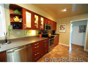 5 N Pershing - Photo 5