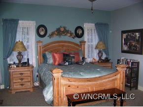 108 Deer Run - Photo 10