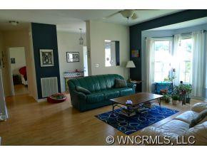 205 Zachs Place - Photo 3