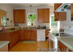 205 Zachs Place - Photo 8