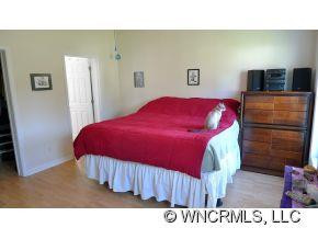 205 Zachs Place - Photo 10