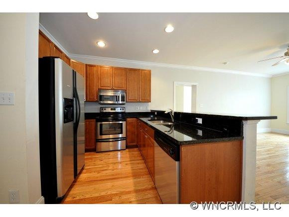 155 S. LEXINGTON AVE UNIT 301-B