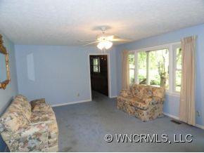 3 Laurel Park Drive - Photo 2