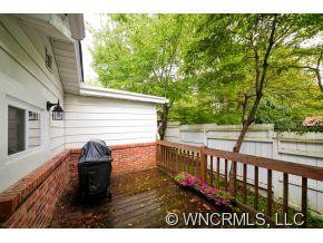231 Ashwood Road - Photo 4
