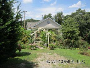 21 Bailey Road - Photo 2