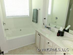  - Photo 8