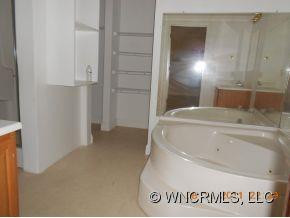 10 Kate's Meadow - Photo 14