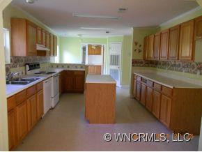 10 Kate's Meadow - Photo 8