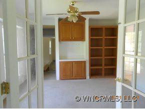 10 Kate's Meadow - Photo 9