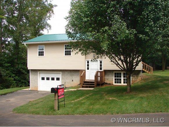 18 Chinaberry Lane