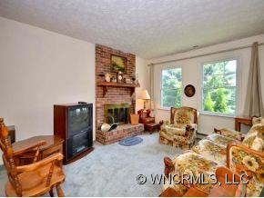 8 WINDMERE DRIVE - Photo 2