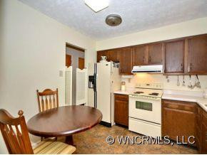 8 WINDMERE DRIVE - Photo 5