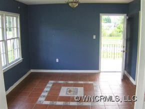 210 Bee Tree Road - Photo 3