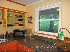1566 Red Maple Dr - Photo 4