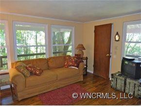 1566 Red Maple Dr - Photo 9