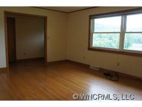 5033 Bat Cave Road - Photo 4
