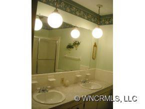 212 Castleton - Photo 7