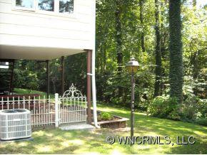 212 Castleton - Photo 10
