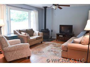 11 Terrace Dr - Photo 6