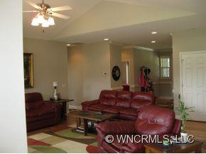 146 Windstone Drive - Photo 6