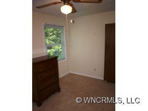 36 N.Oak St - Photo 11