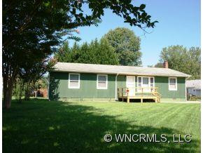 36 N.Oak St - Photo 3