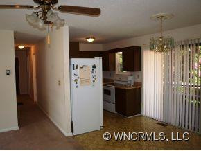 36 N.Oak St - Photo 8