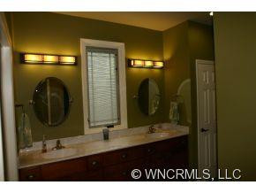 722 Lake Road - Photo 11