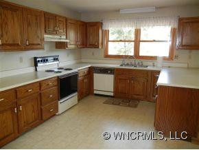 1341 Pigeon Road - Photo 2