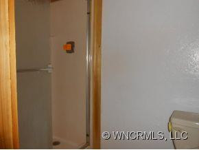 32 Thrash - Photo 19