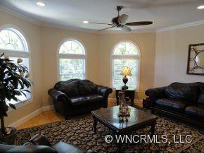 36 TIMBERWOOD DRIVE - Photo 2
