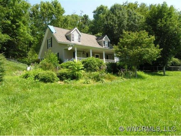 212 Timber Leaf Dr