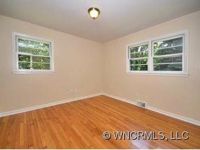 28 FORESTDALE DRIVE - Photo 10