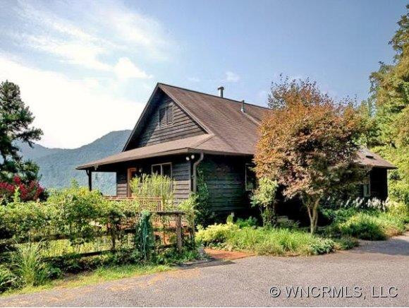 504 Upper Flat Creek Road