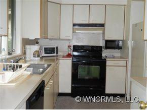 1819 Hogback Mountain Road - Photo 4