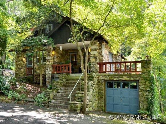 9 PINE TREE ROAD