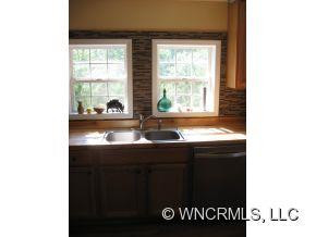 16 Central Ave West - Photo 11