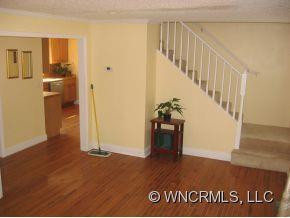 16 Central Ave West - Photo 5