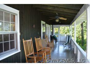 129 Abbott Rd - Photo 10