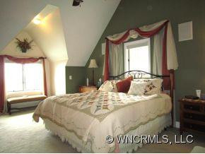 295 Whispering Wind Drive - Photo 11